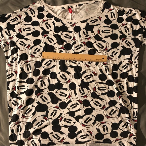❤️ H&M Mickey Mouse pattern Tee❤️ - Picture 3 of 4
